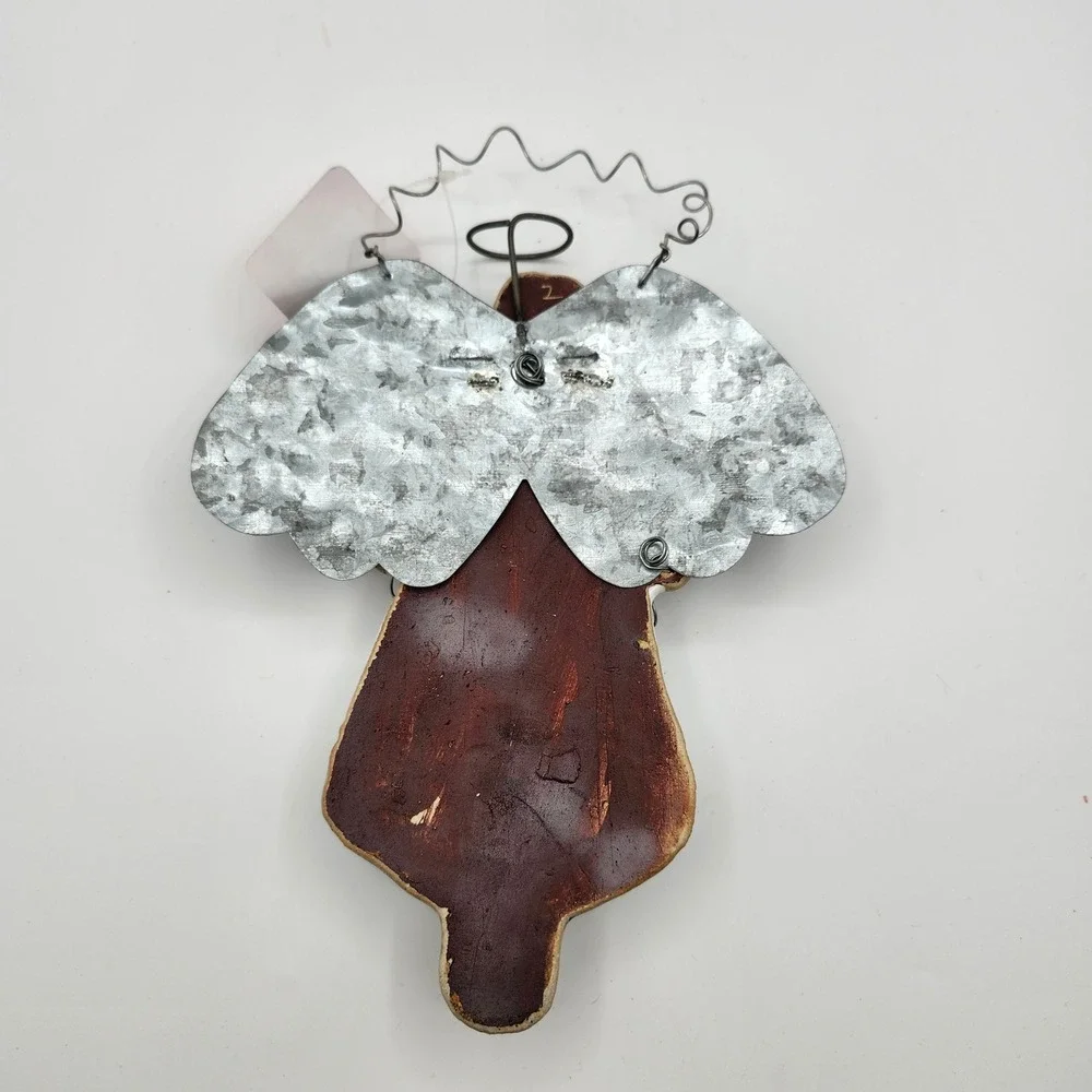 Santa's Workbench Ceramic Angel Metal Wings Heart Wall Decor 2002 NEW